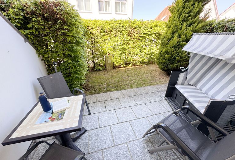 möblierte Sonnenterrasse möblierte Sonnenterrasse