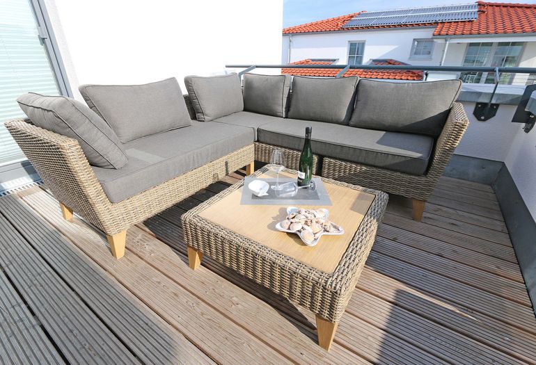 bestuhlte Dachterrasse