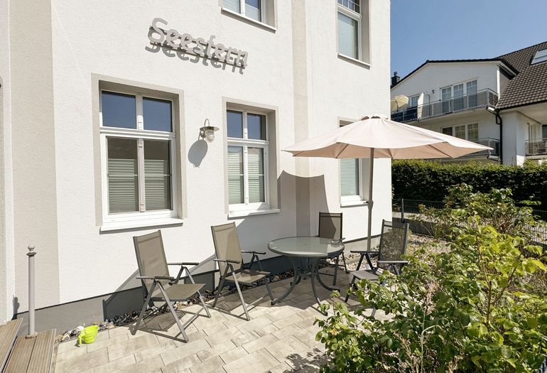 Haus Seestern Whg 2 Rosengarten - wohnungseigene Terrasse Haus Seestern Whg 2 Rosengarten - wohnungseigene Terrasse