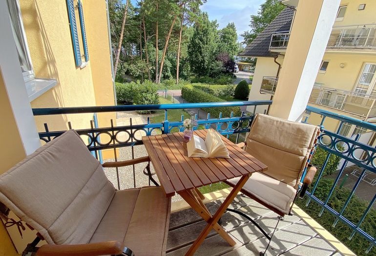 Kurparkresidenz Baabe Whg. 08 - Balkon zur Seite Kurparkresidenz Baabe Whg. 08 - Balkon zur Seite