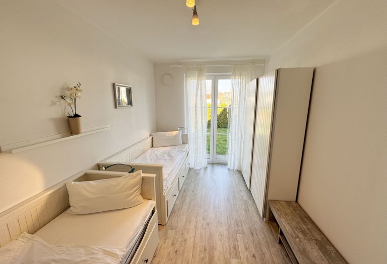 2. Schlafzimmer mit 2 Einzelbetten