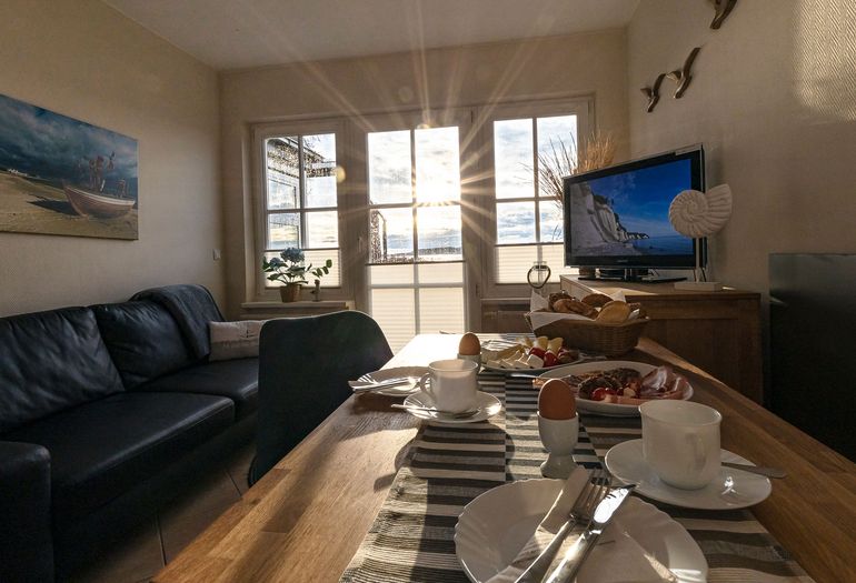 Wohnzimmer mit TV Wohnzimmer mit TV