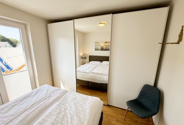 1. Schlafzimmer mit Zugang zum Balkon 1. Schlafzimmer mit Zugang zum Balkon