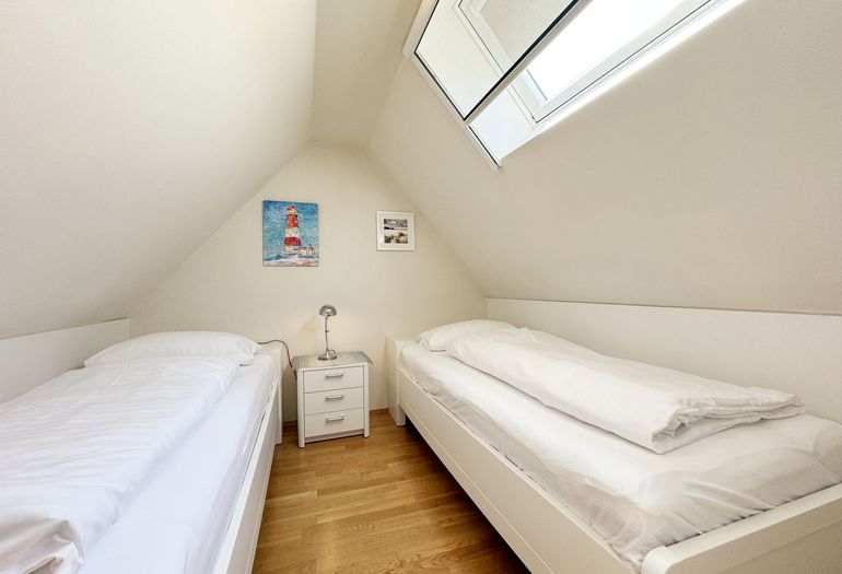 2. Schlafzimmer mit 2 Einzelbetten