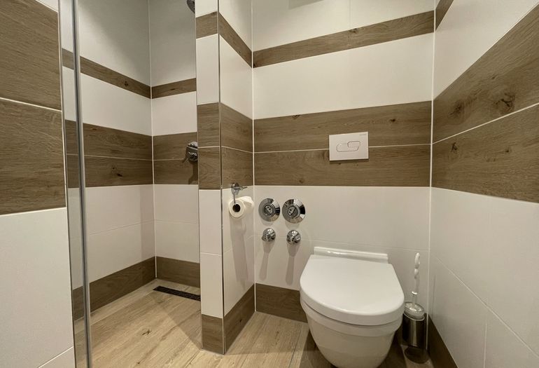 Badezimmer mit WC Badezimmer mit WC