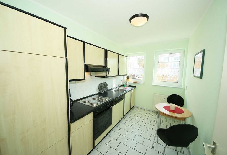 Küche mit allem was zum Kochen benötigt wird