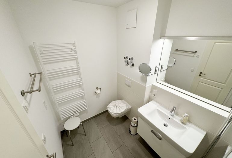 Badezimmer mit WC Badezimmer mit WC