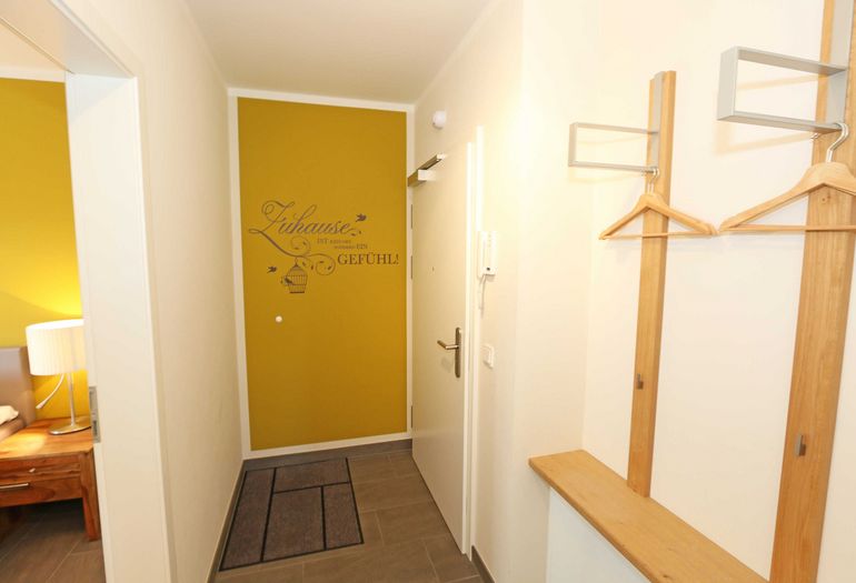 Flurbereich mit Garderobe Flurbereich mit Garderobe