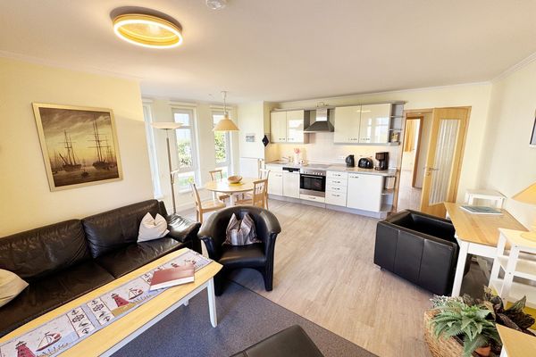 Haus Rügenscher Bodden Whg. 03 mit Terrasse & Meerblick