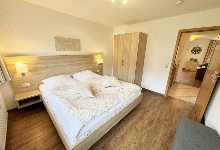 Haus-an-der-Düne-WE-05-Schlafzimmer
