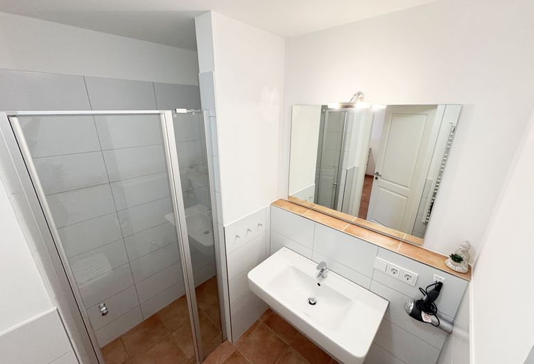 modernes Duschbad