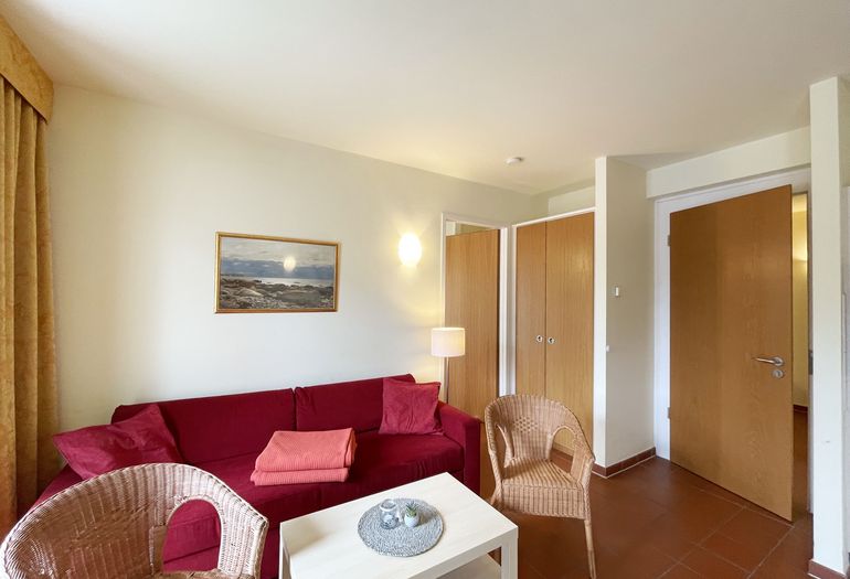 Wohnzimmer mit Couch Wohnzimmer mit Couch