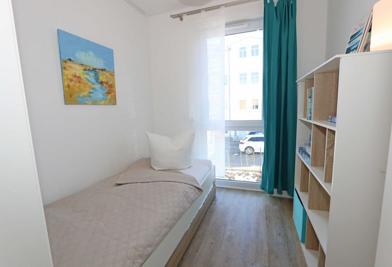 1. Schlafzimmer mit Einzelbett