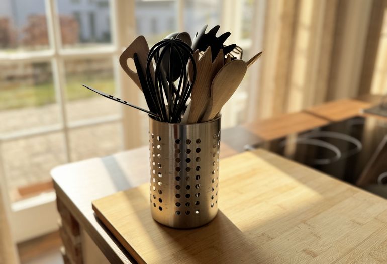 zahlreiches Kücheninventar