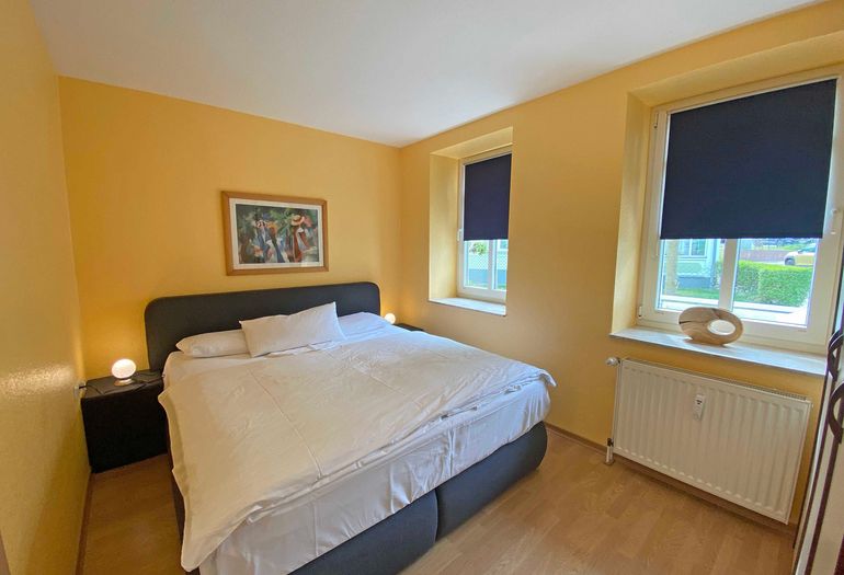 Schlafzimmer mit Doppelbett Schlafzimmer mit Doppelbett
