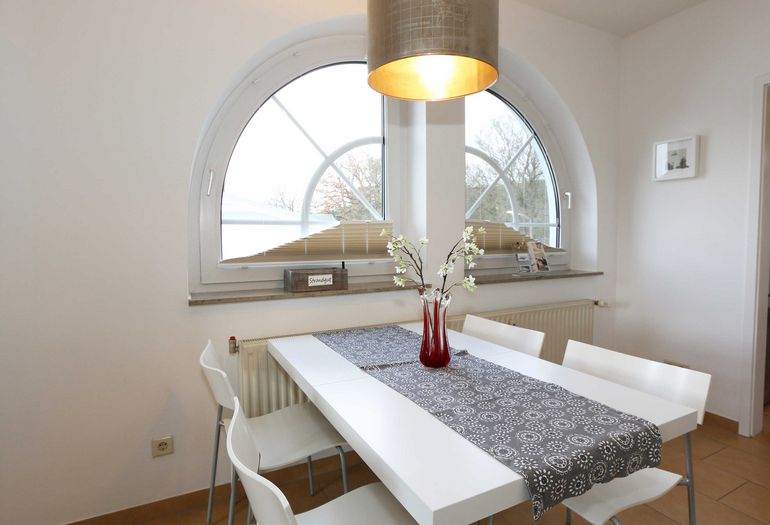 Esstisch für gemeinsames Essen