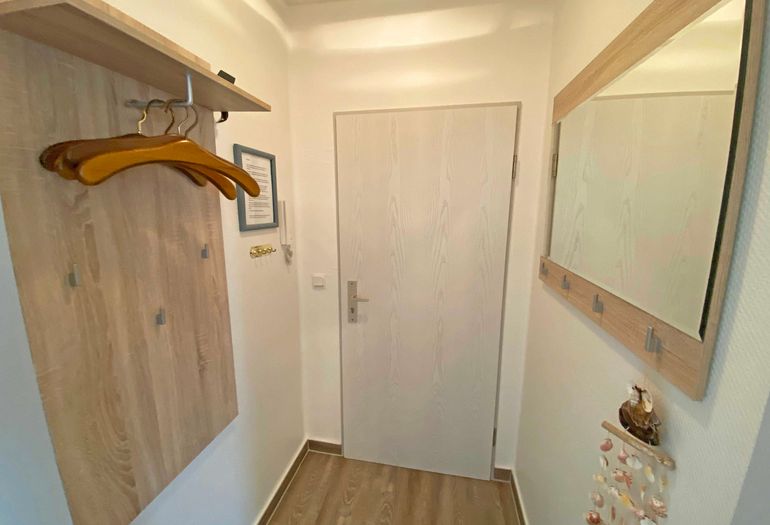 Flurbereich mit Garderobe Flurbereich mit Garderobe