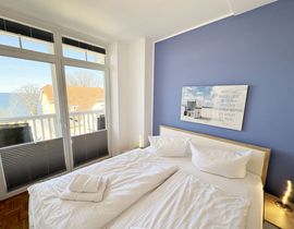 Villa Bergfrieden - Whg. 06 mit Balkon & Meerblick