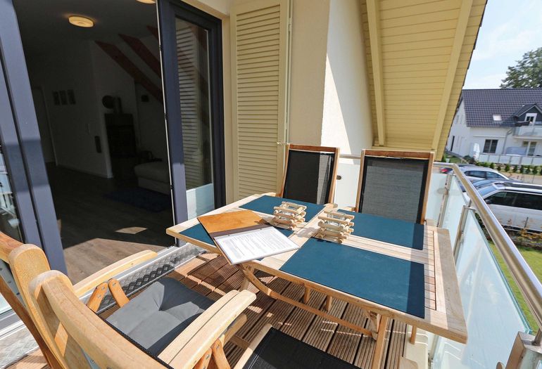bestuhler Balkon