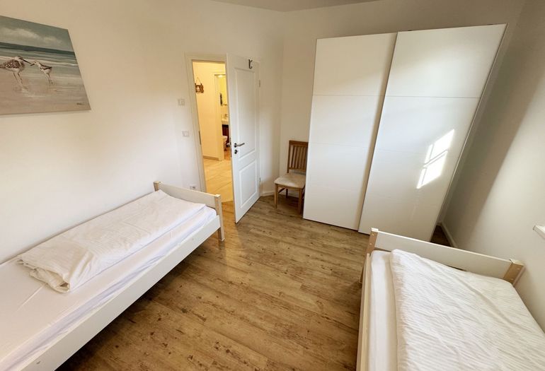 2. Schlafzimmer mit 2 Einzelbetten