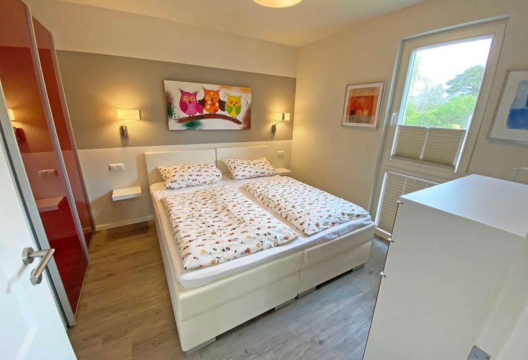 1. Schlafzimmer mit Doppelbett 1. Schlafzimmer mit Doppelbett