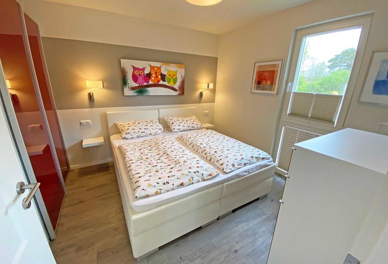 1. Schlafzimmer mit Doppelbett 1. Schlafzimmer mit Doppelbett