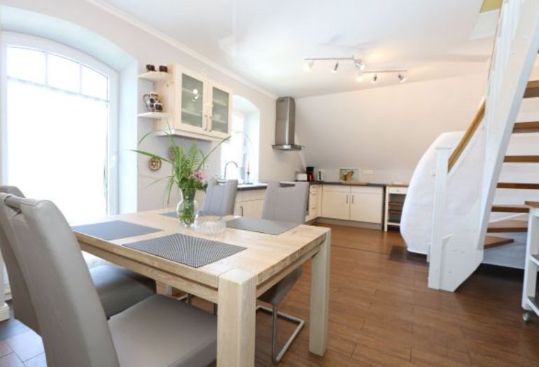 Ferienwohnung Lütt Matten 02 mit Süd/Westbalkon Ferienwohnung Lütt Matten 02 mit Süd/Westbalkon
