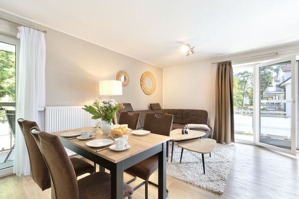 Strandnaher Urlaub an der Ostsee: Ferienwohnung Helene mit zwei Balkonen Strandnaher Urlaub an der Ostsee: Ferienwohnung Helene mit zwei Balkonen