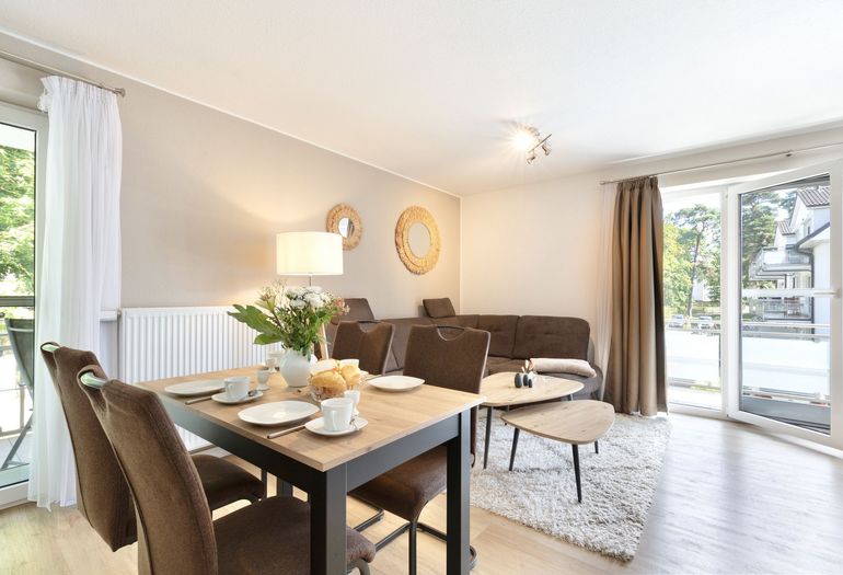 Strandnaher Urlaub an der Ostsee: Ferienwohnung Helene mit zwei Balkonen Strandnaher Urlaub an der Ostsee: Ferienwohnung Helene mit zwei Balkonen