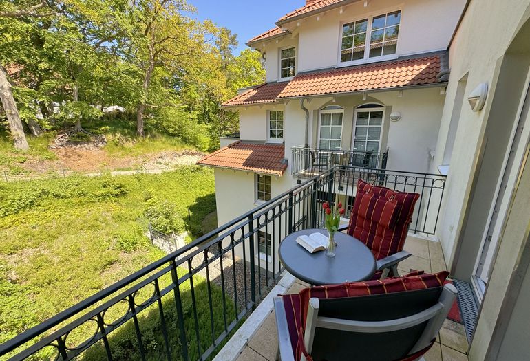 bestuhlter Balkon