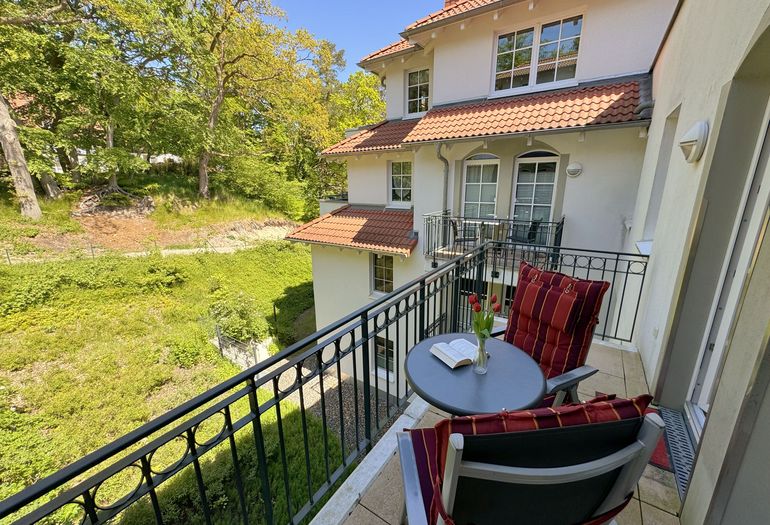 bestuhlter Balkon