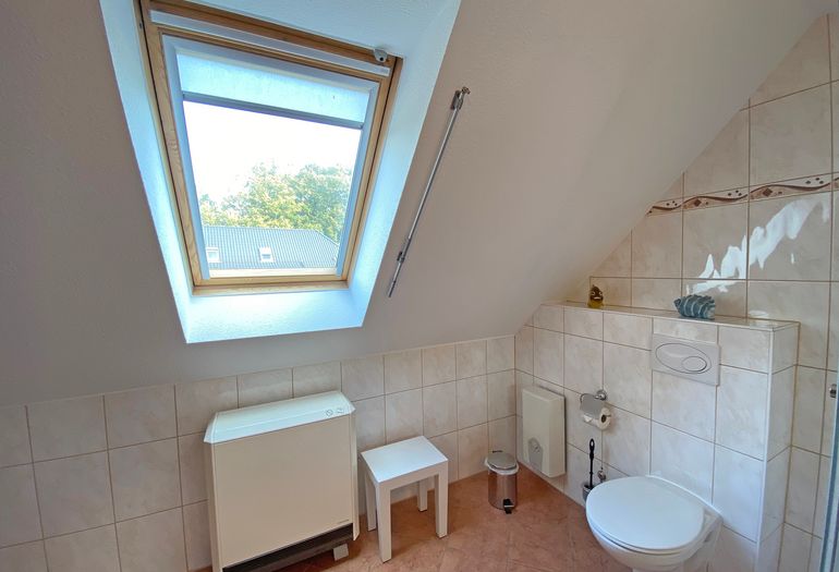 Badezimmer mit WC Badezimmer mit WC