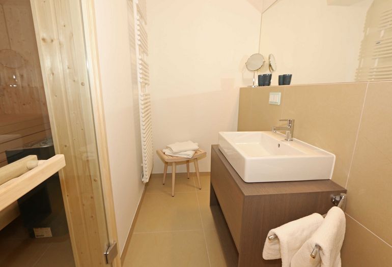 Badezimmer mit Sauna Badezimmer mit Sauna