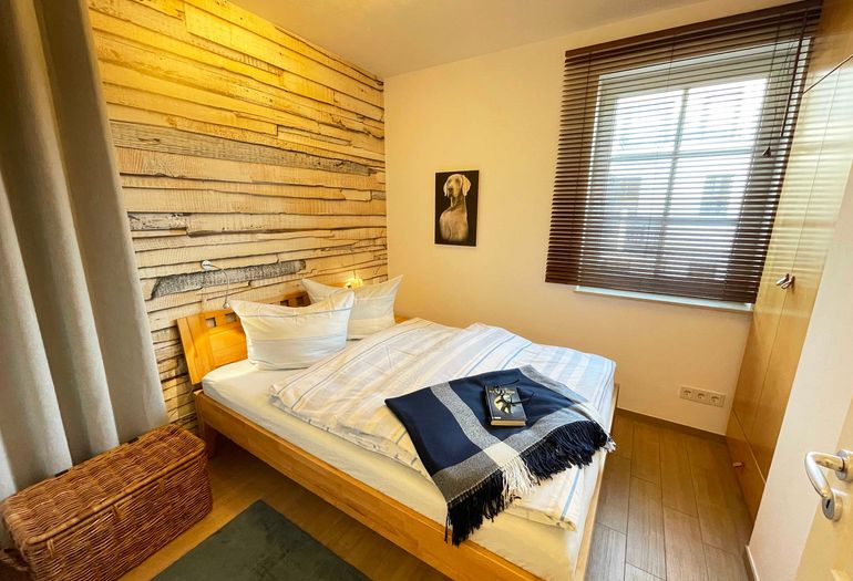 1. Schlafzimmer mit Doppelbett 1. Schlafzimmer mit Doppelbett