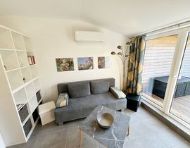 Bungalow 02 Fantasie mit Terrasse