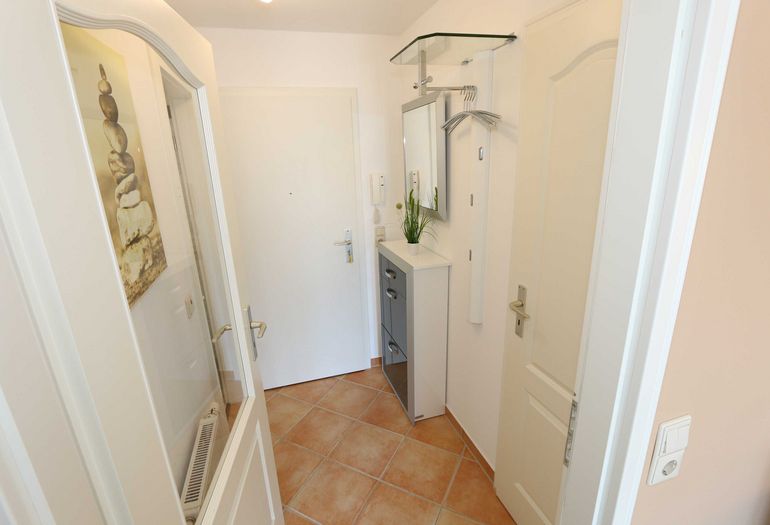 Flurbereich mit Garderobe Flurbereich mit Garderobe