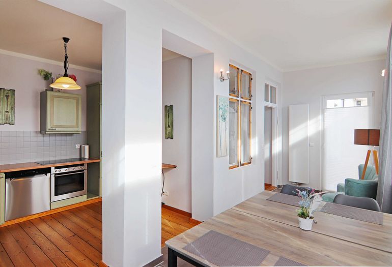 Essbereich mit Blick zur Küche Essbereich mit Blick zur Küche