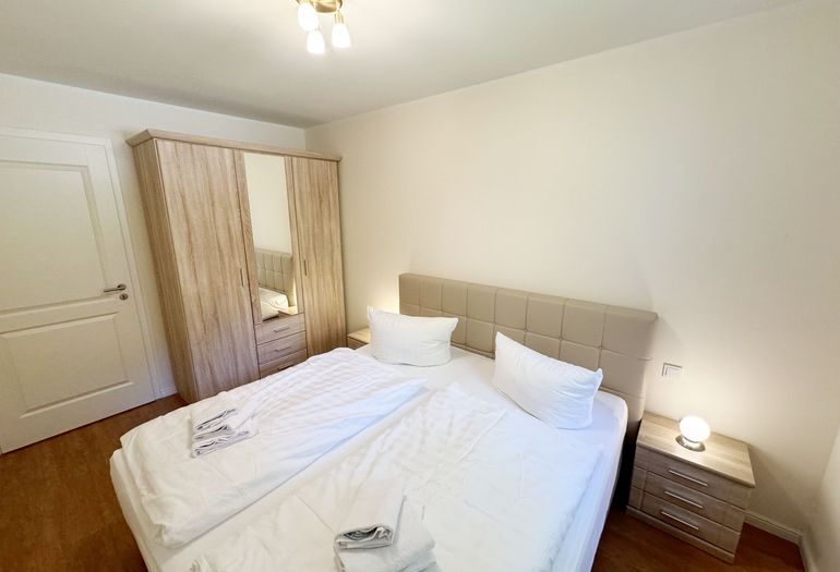 Schlafzimmer mit Kleiderschrank Schlafzimmer mit Kleiderschrank