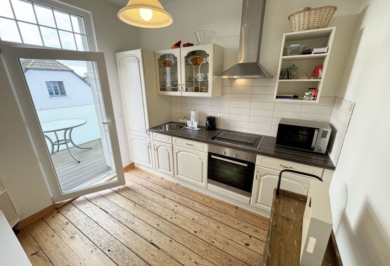 moderne Küche mit viel Zubehör moderne Küche mit viel Zubehör