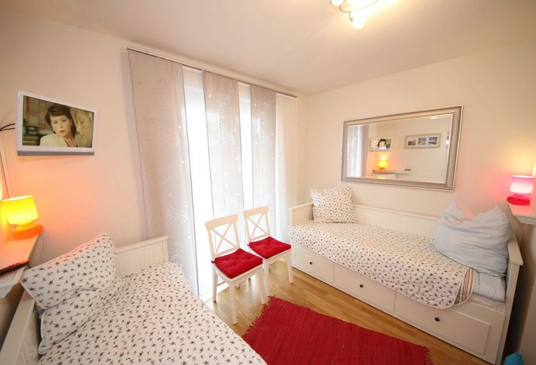 2. Schlafzimmer mit getrennten Betten 2. Schlafzimmer mit getrennten Betten