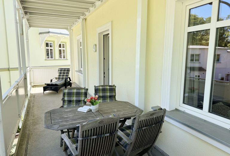 bestuhlter Balkon bestuhlter Balkon
