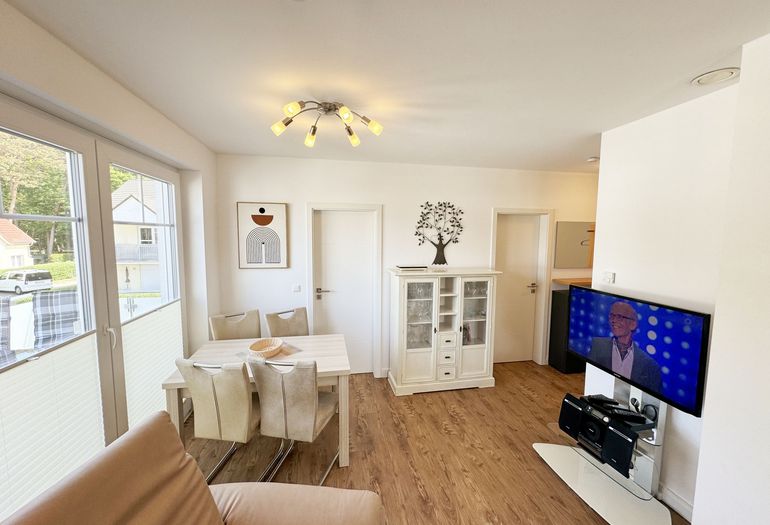 Essplatz mit Zugang zum Balkon Essplatz mit Zugang zum Balkon