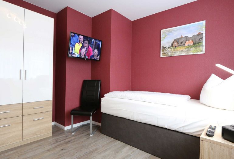 3. Schlafzimmer mit TV 3. Schlafzimmer mit TV