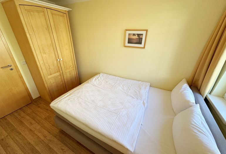 Zweites Schlafzimmer mit Doppelbett