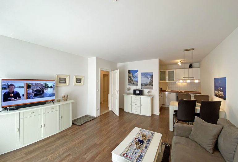Wohnzimmer mit TV Wohnzimmer mit TV