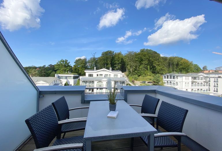 erste bestuhlte Dachterrasse