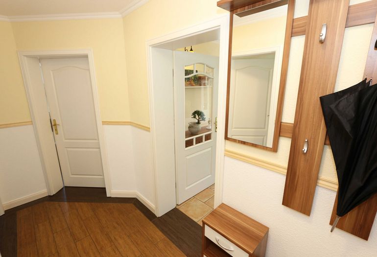 Flur mit Garderobe