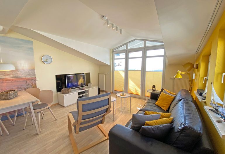 gemütliche Couch für schöne TV Abende
