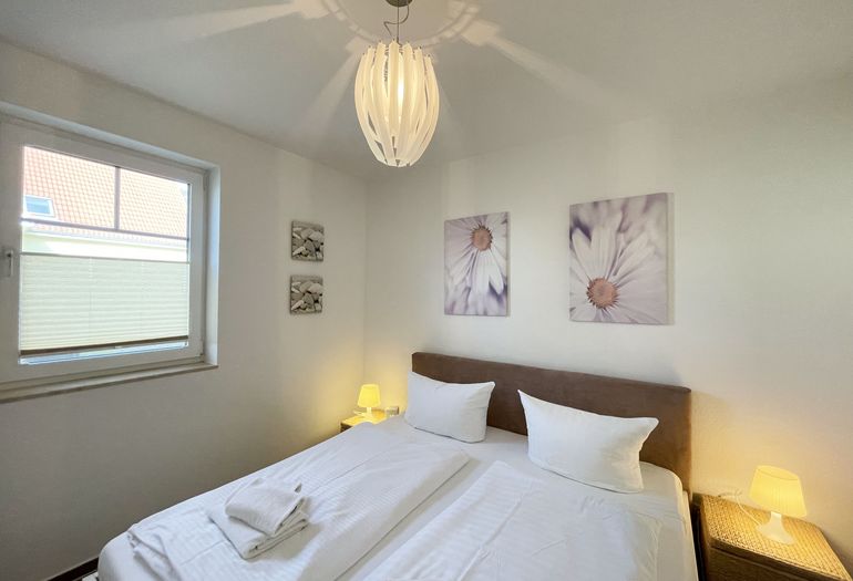Schlafzimmer mit Doppelbett Schlafzimmer mit Doppelbett