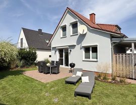 Ferienhaus Uns lütt Hus mit Sauna, Kamin & Terrasse